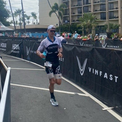 Scott Bradley runs in the Ironman Championship